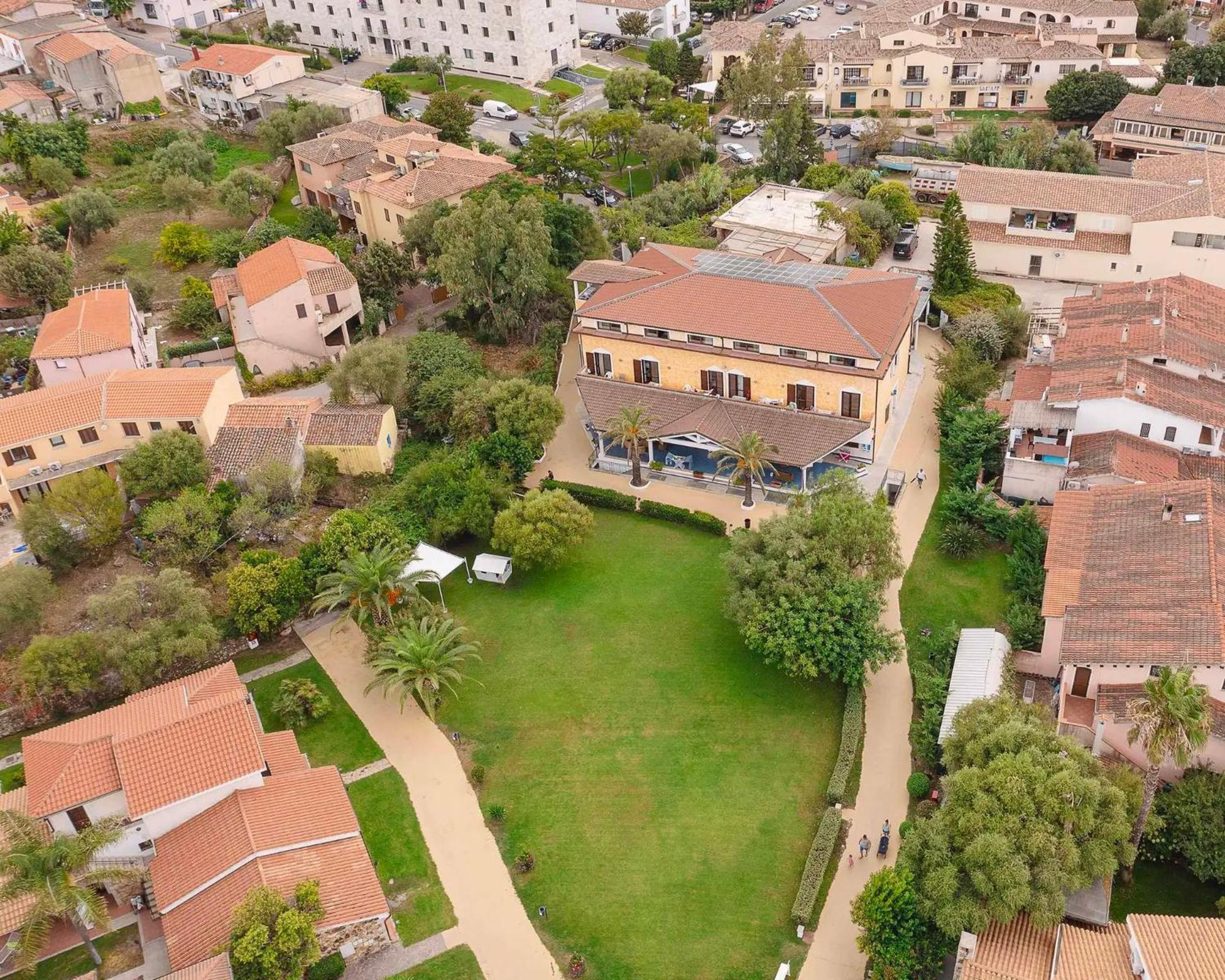 Zeta Club San Teodoro Le Rose Hotel Eksteriør billede