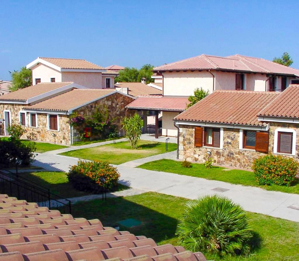 Zeta Club San Teodoro Le Rose Hotel Eksteriør billede